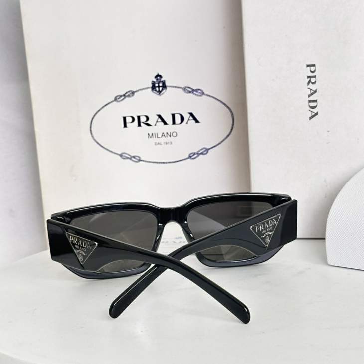 Picture of Prada Sunglasses _SKUfw77121464fw